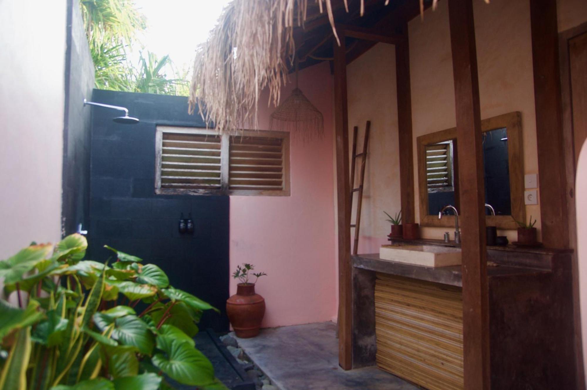 Owa Lodge Areguling Kuta  Quarto foto